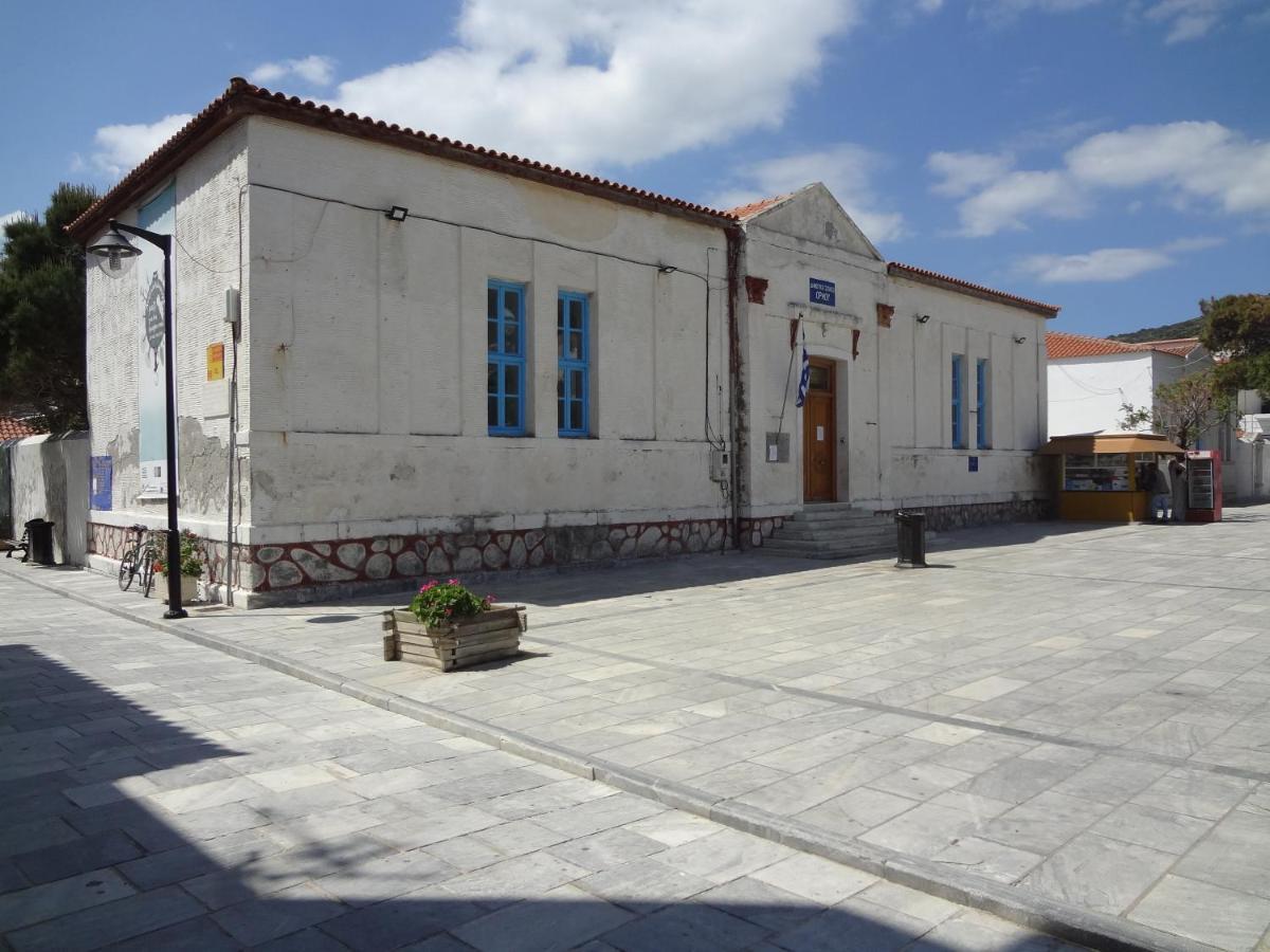 House In The Grass Land. Villa Ormos  Esterno foto